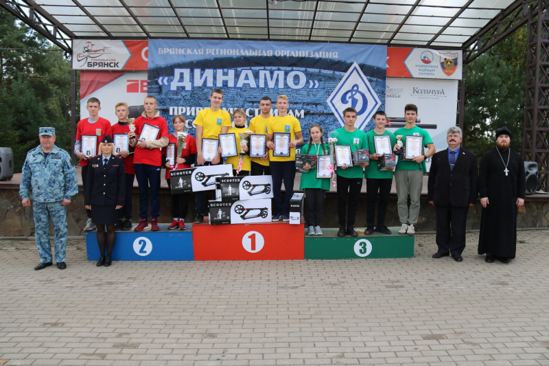 Определены победители военно-спортивной игры «Зарница» в Брянске