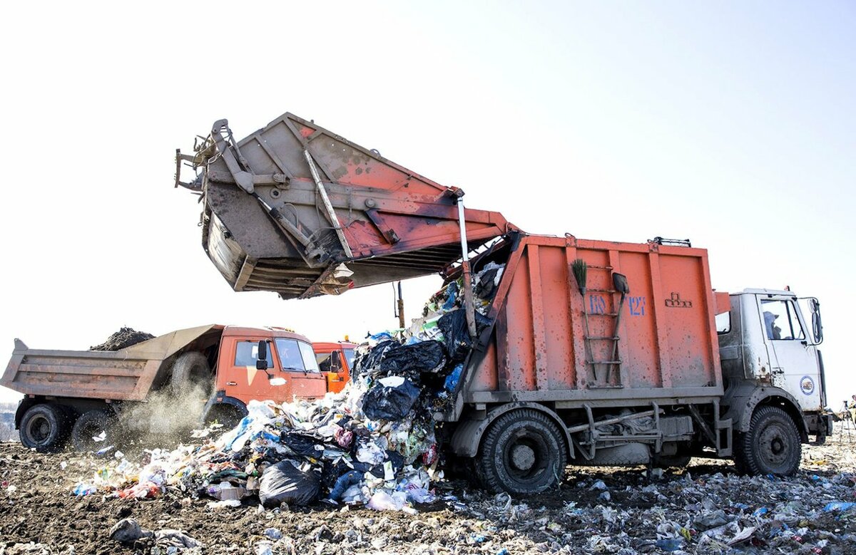 В Севске ликвидировали треть объема огромной свалки мусора