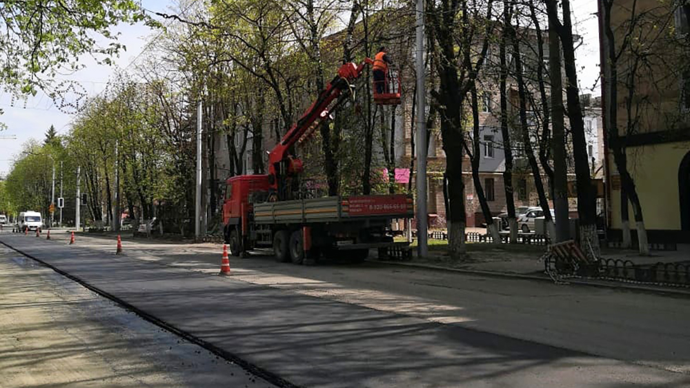 На улице Куйбышева в Брянске продолжается капитальный ремонт