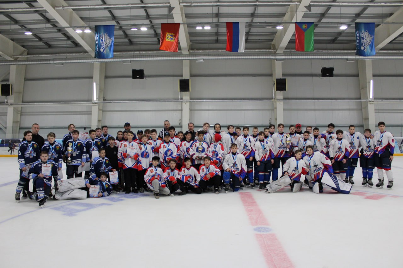 Юноши спортклуба «Брянск» завоевали Кубок губернатора по хоккею