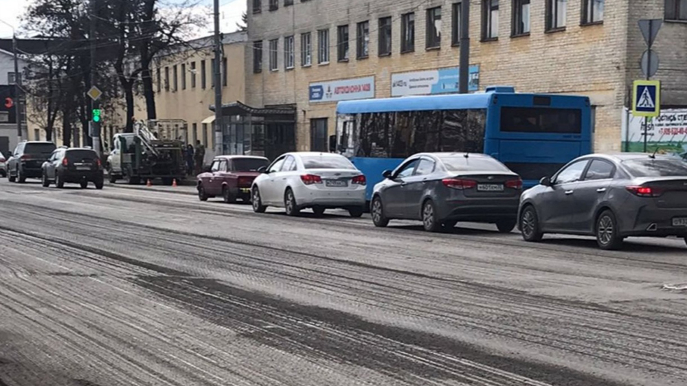 Продолжается капремонт дороги по проспекту Станке Димитрова в Брянске