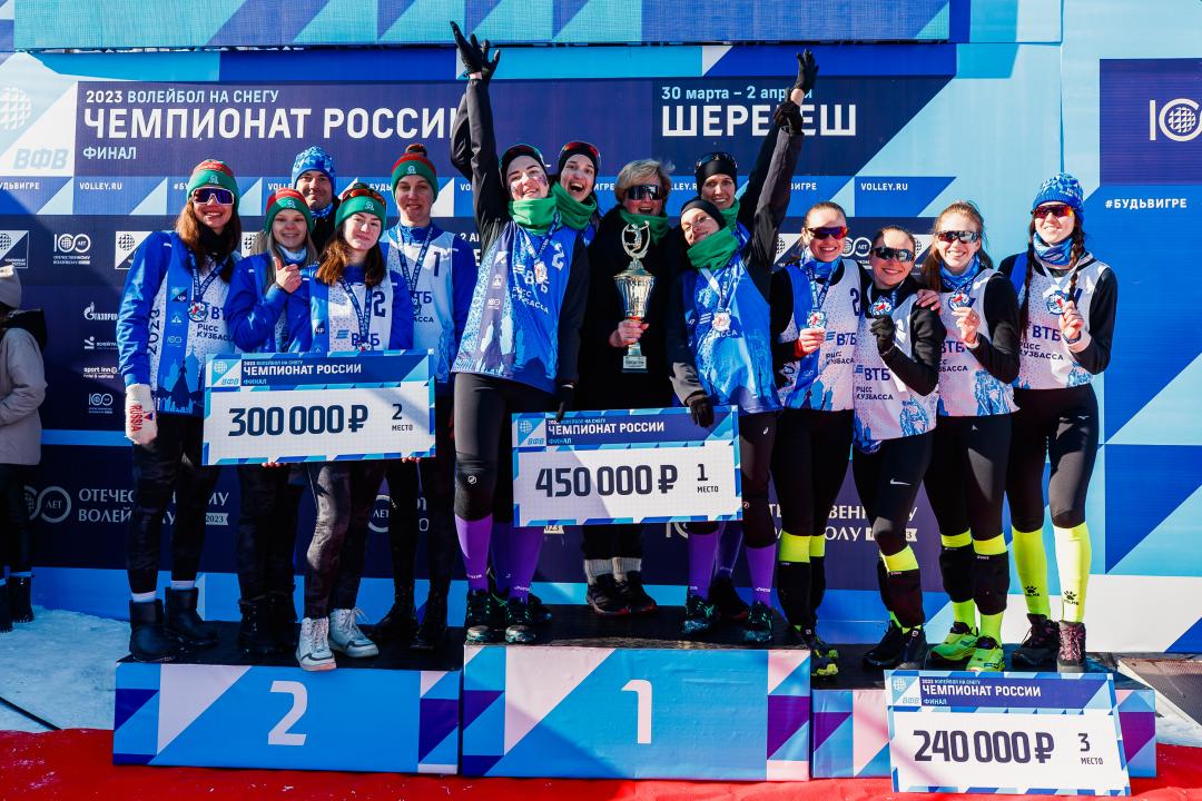 Брянские спартаковки стали бронзовыми призерами чемпионата России по волейболу на снегу