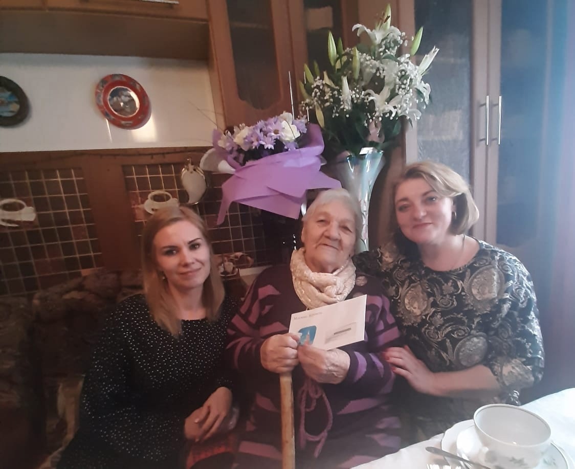 Брянская долгожительница Александра Киселёва отметила 95-летие