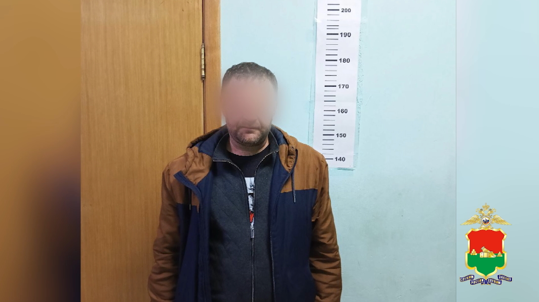 Воронежца с крупной партией наркотиков задержали в Брянске