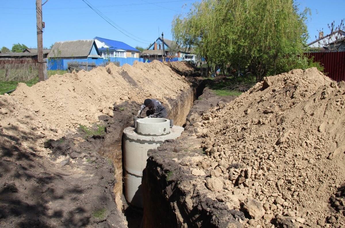 В селе Веребск Брасовского района проводят реконструкцию системы водоснабжения