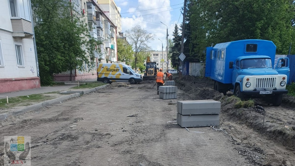 В Володарском районе Брянска ремонтируют улицу Одесскую