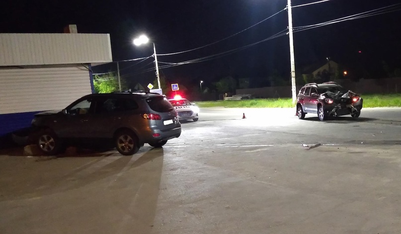 Пьяный водитель в Брянске устроил ночное ДТП с пострадавшей