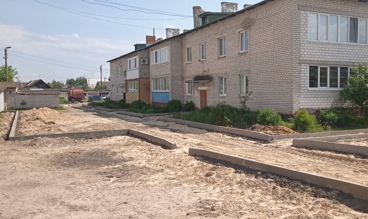 В брянском поселке Суземка благоустроят дворы домов по улице Первомайской