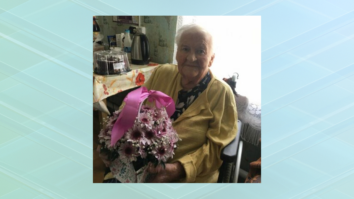 Брянскую долгожительницу Екатерину Быкову поздравили с 99-летием