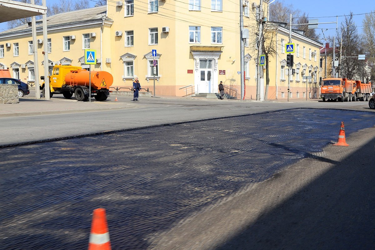 В Брянске подрядчики устранили дефекты на 6,5 тысячи квадратных метров дорог