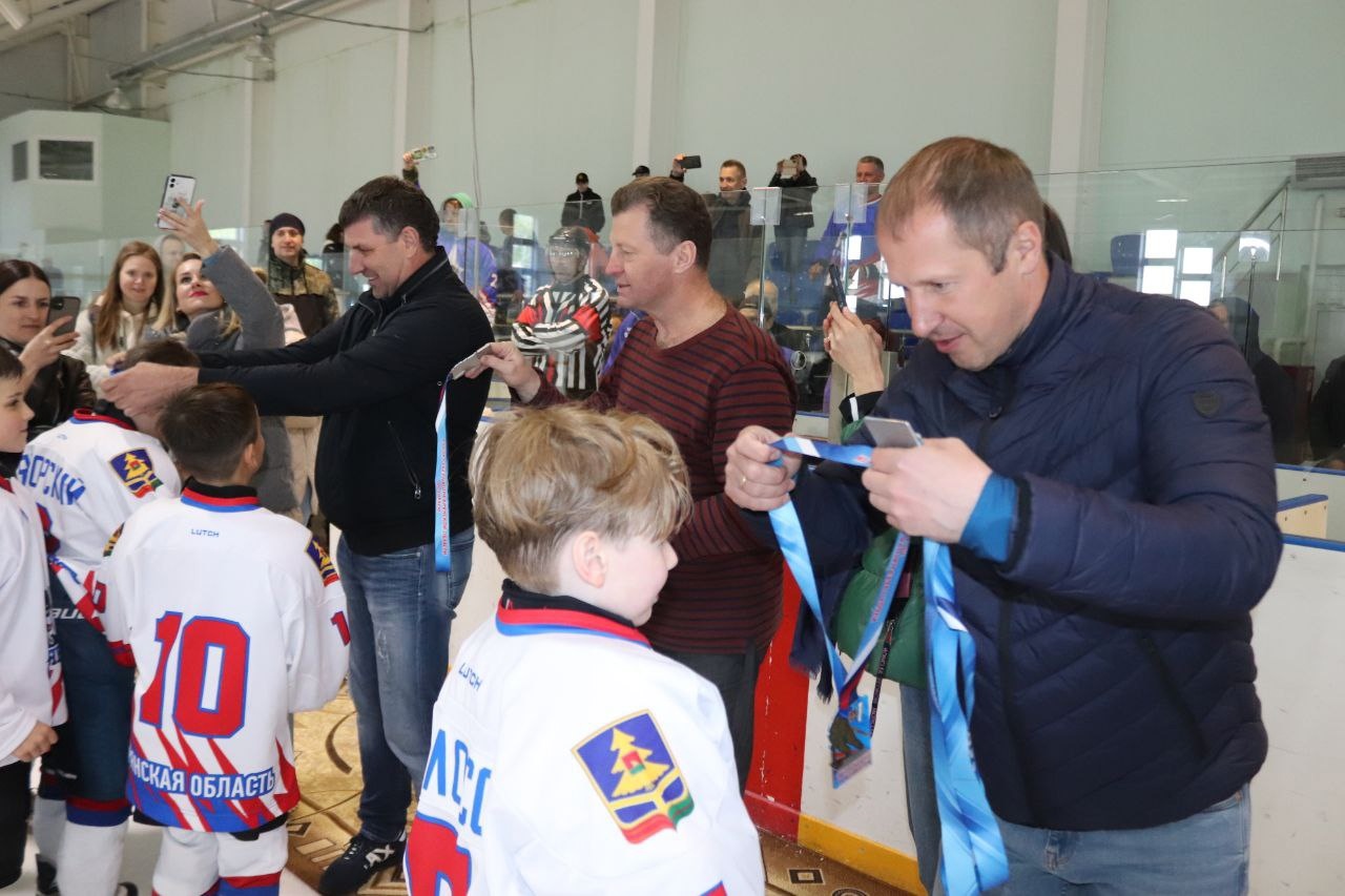 Определены победители Кубка губернатора Брянской области по хоккею