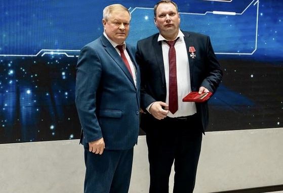В Брянске работник АО «Транснефть-Дружба» получил орден Мужества за участие в СВО