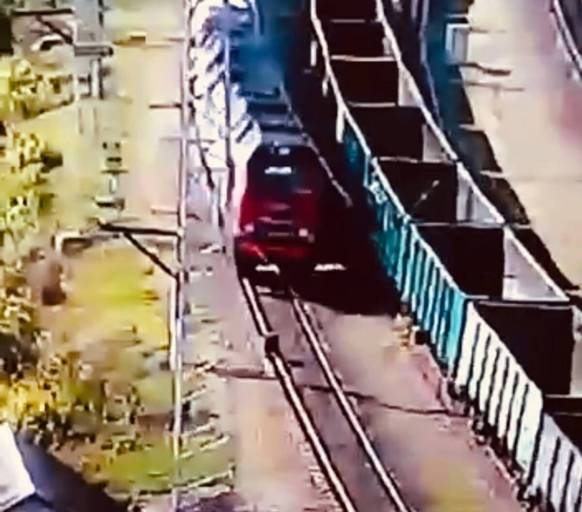 На железной дороге в Брянской области поезд насмерть сбил мужчину