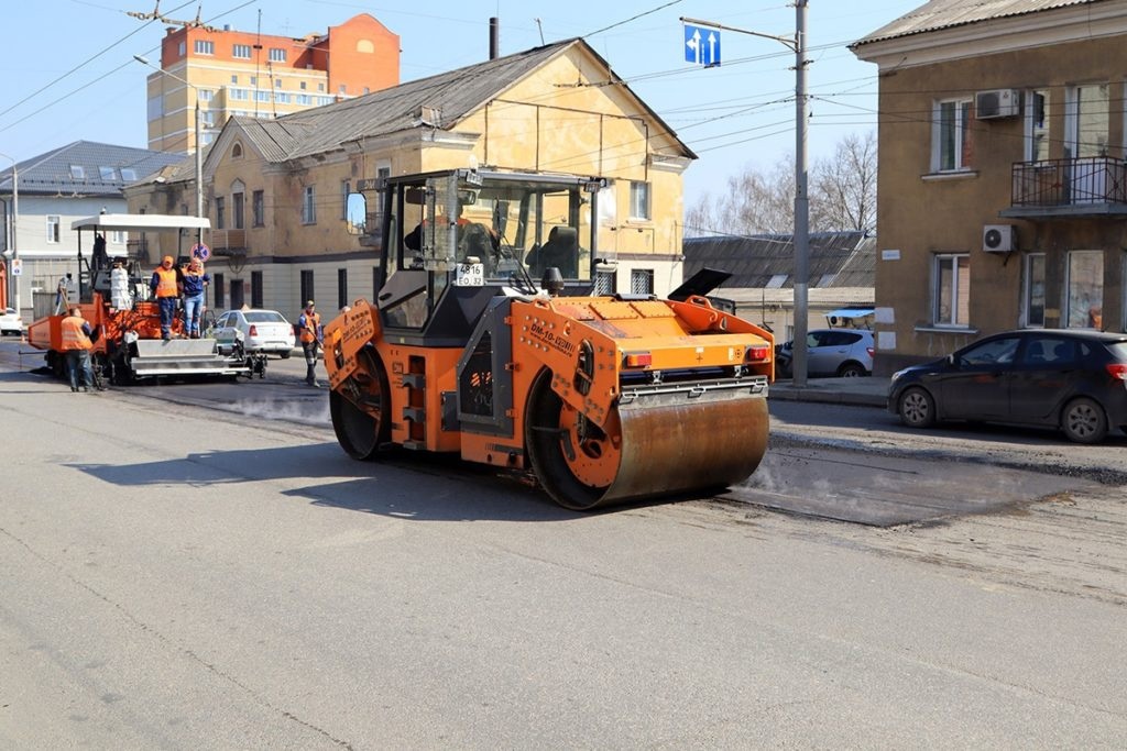 Брянцев предупредили о пробках из-за ремонта дорог в Володарском районе