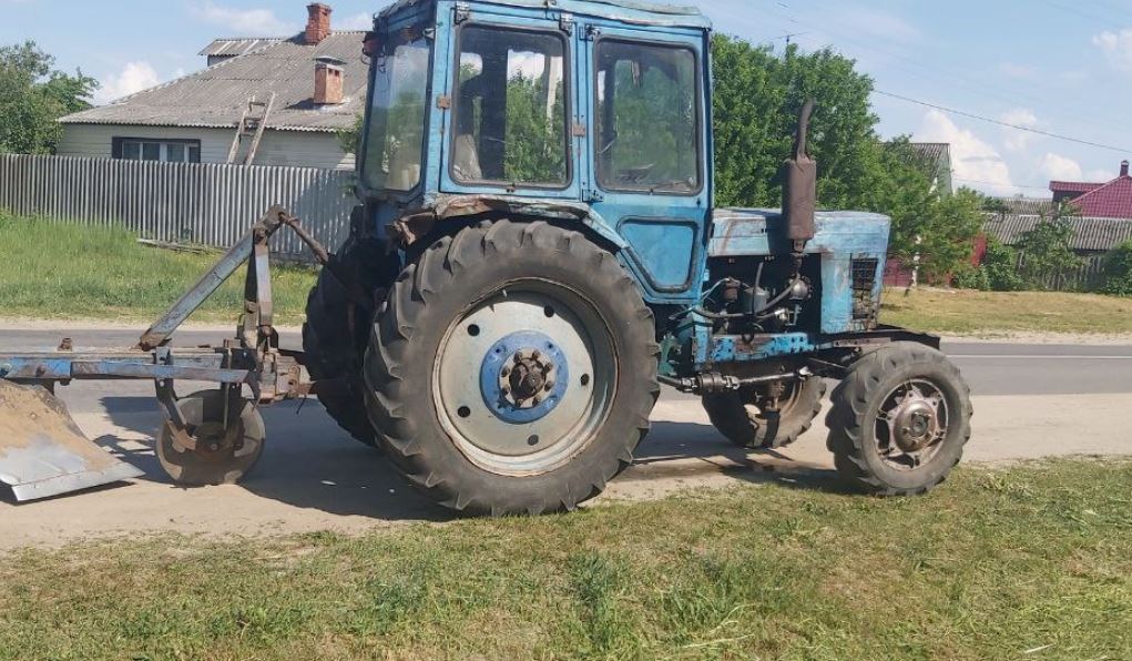 В брянском посёлке Климово поймали пьяного тракториста