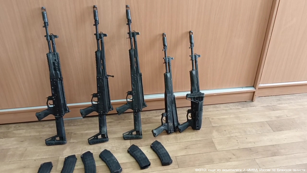 За два дня брянские полицейские изъяли 16 единиц незарегистрированного оружия