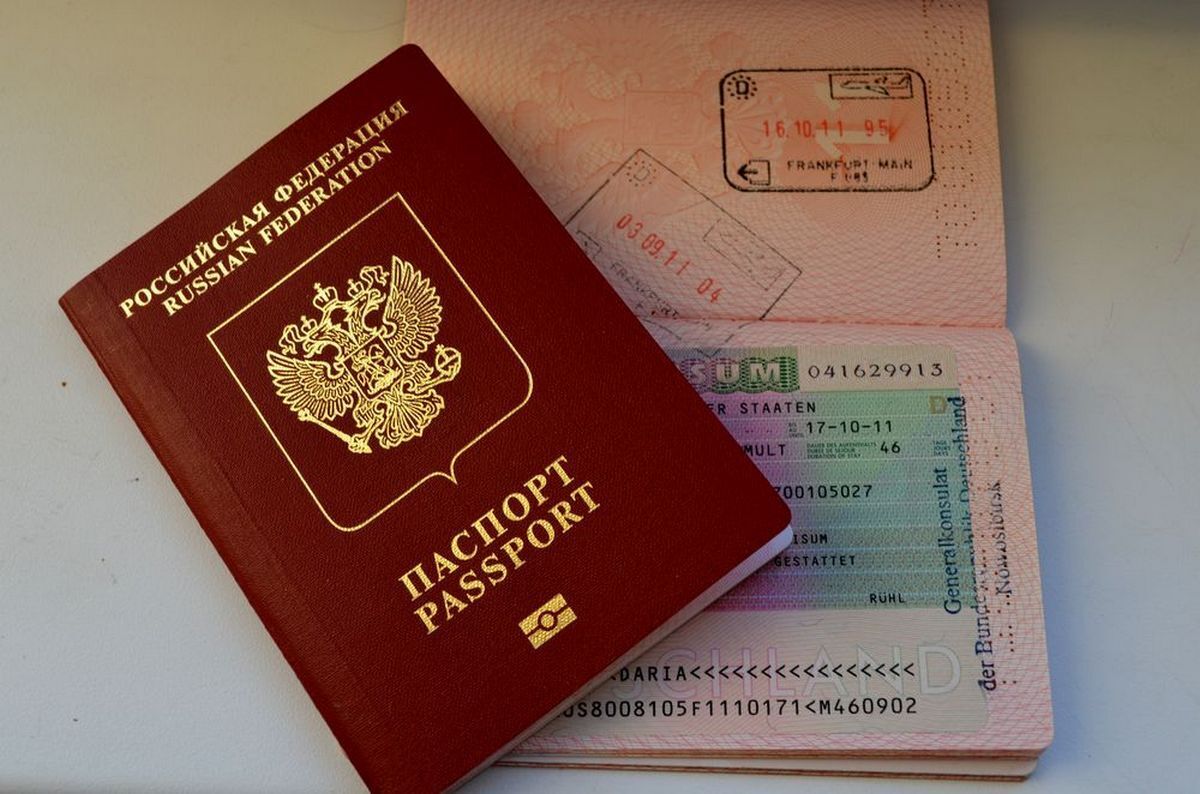 Брянцев могут лишить заграничных паспортов в течение пяти дней