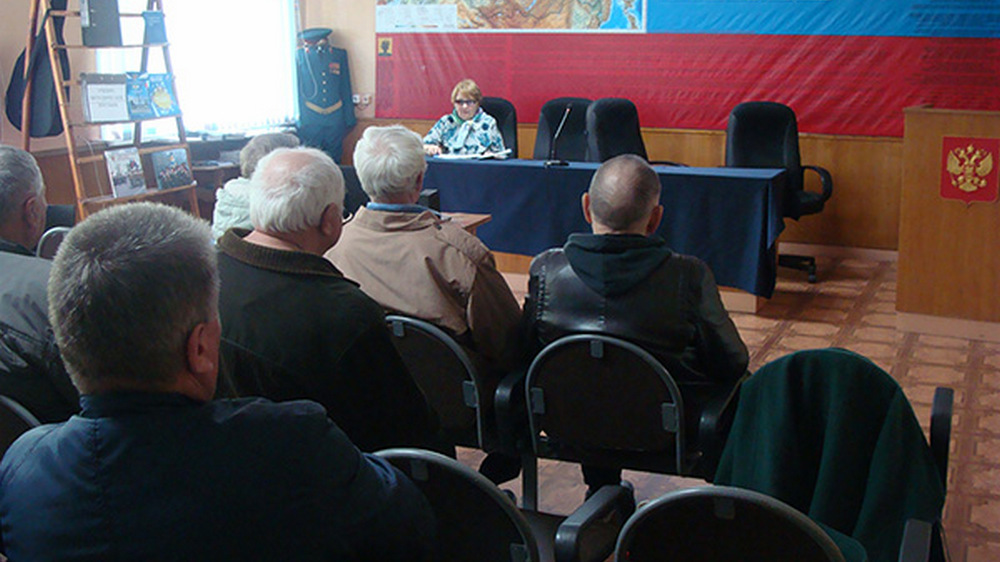 В Брянской области в колонии №3 состоялось заседание совета местного отделения ветеранской организации