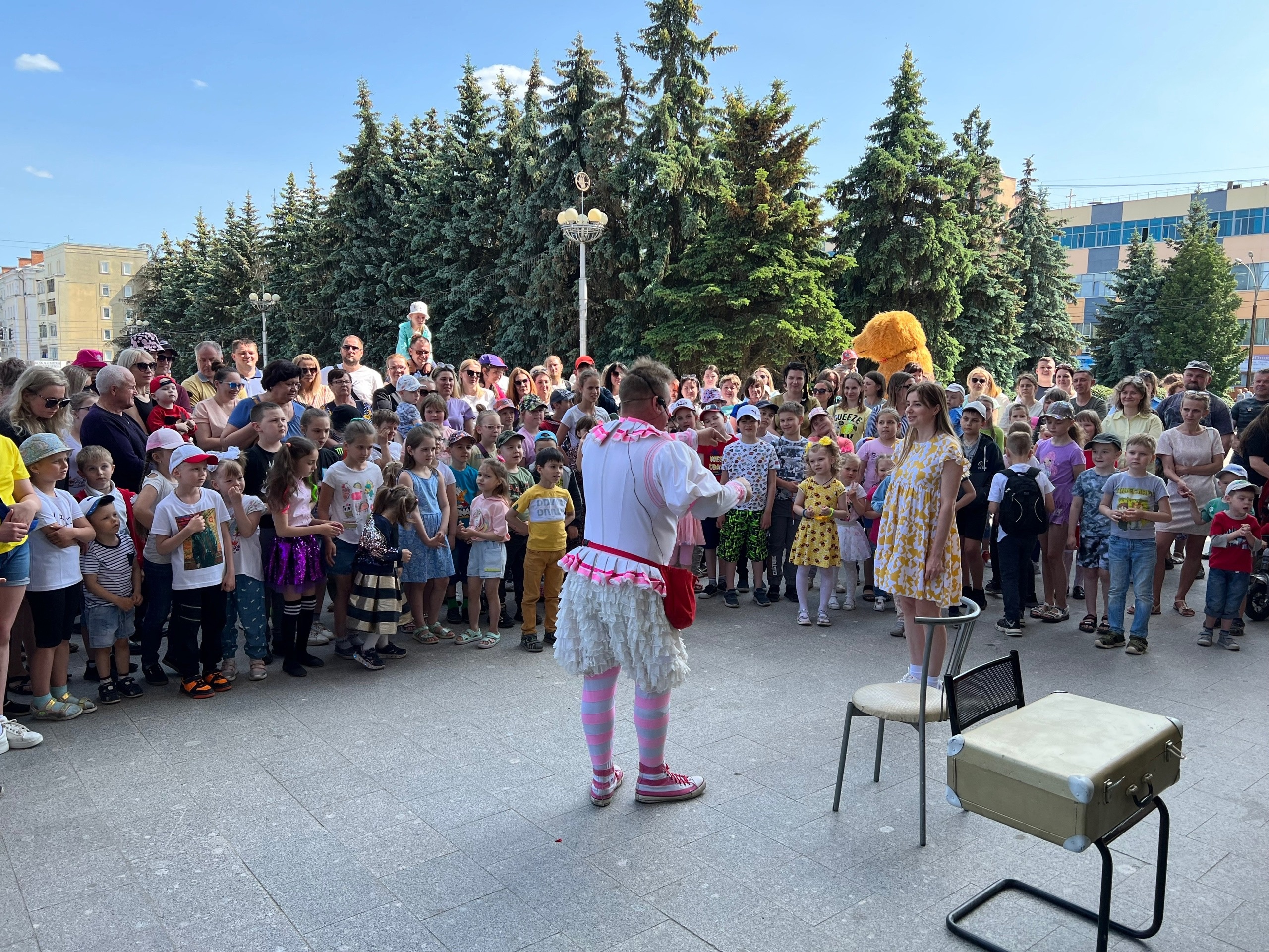 Брянский цирк устроил праздник в честь Дня защиты детей