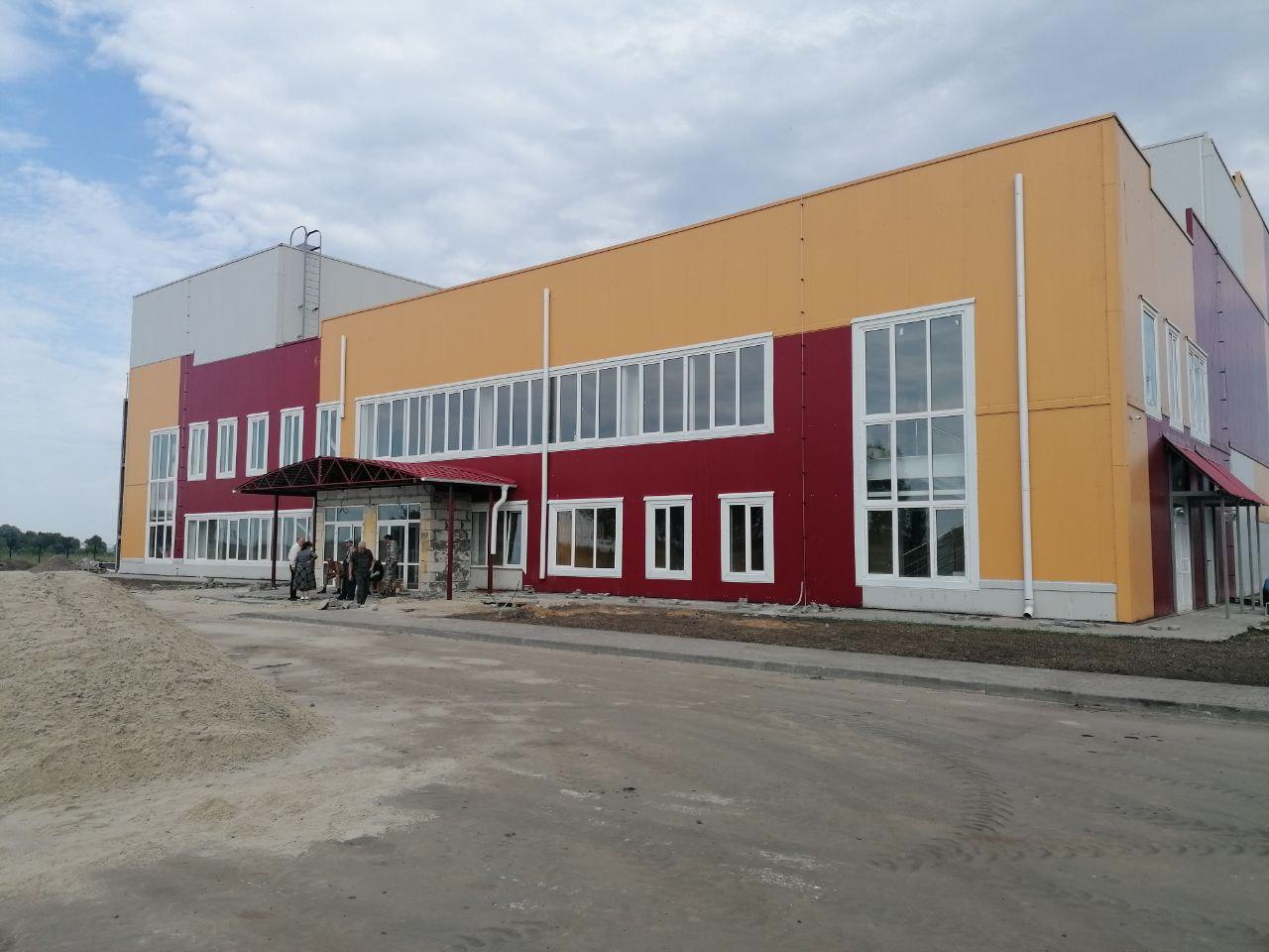 В брянском посёлке Выгоничи продолжается строительство ФОКа