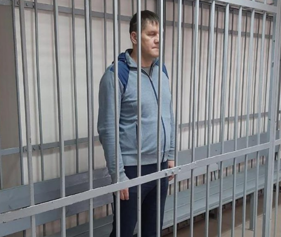 Брянского депутата-педофила отправили в колонию строгого режима на 13 лет