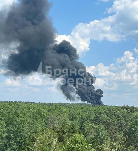 В Володарском районе Брянска произошел крупный пожар