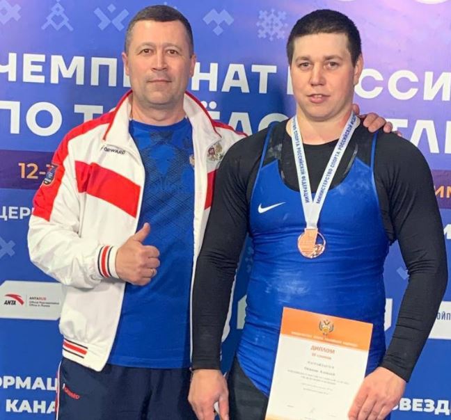 Брянские тяжелоатлеты взяли три бронзы на чемпионате России