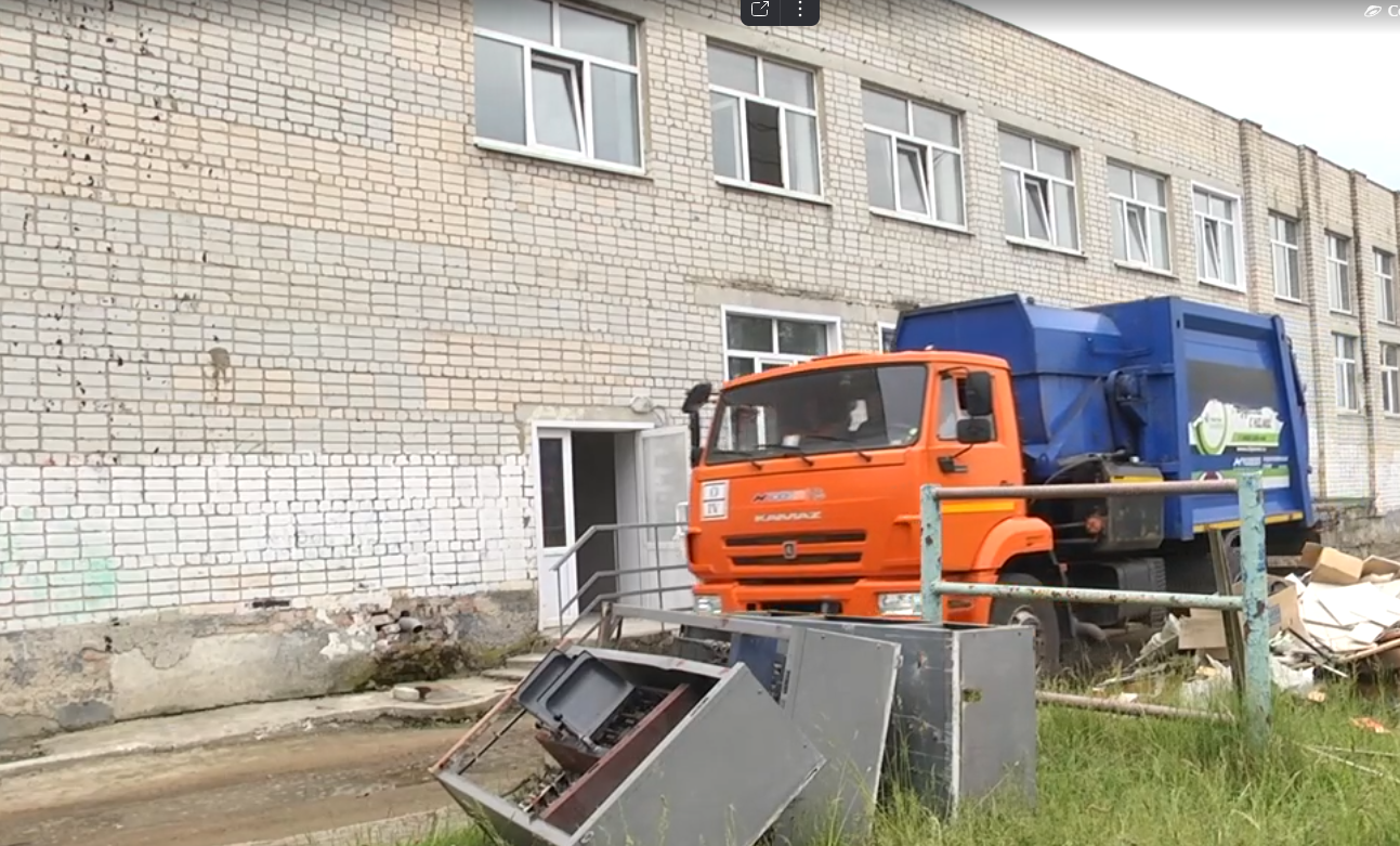 В Клинцах капитально ремонтируют Займищенскую школу