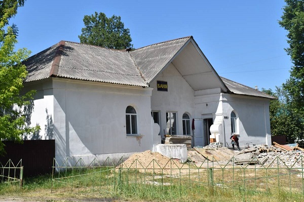 В Клетне Брянской области идет ремонт общественной бани