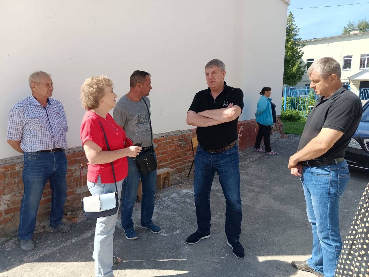 Брянский губернатор обещал жесткие меры подрядчику по капремонту школы в Унече