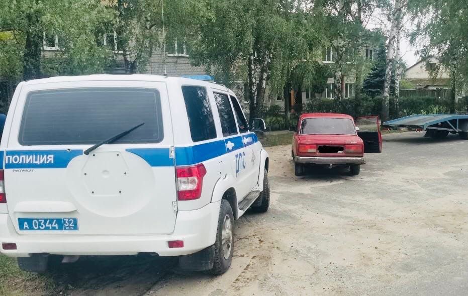 В Климово лишенный прав за пьяную езду водитель снова попался за рулем подшофе