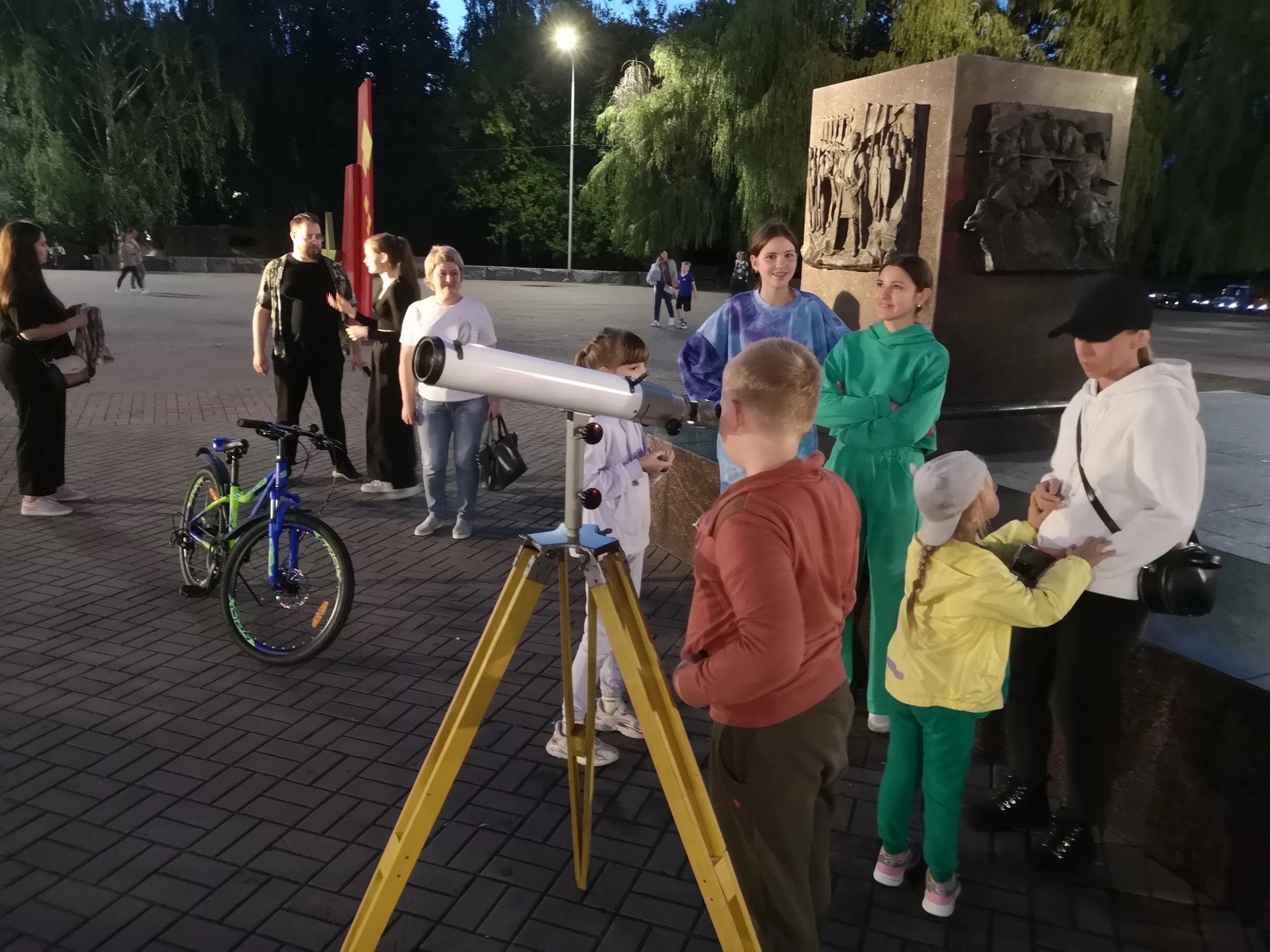 В Брянске сеансы тротуарной астрономии пройдут до 31 июля