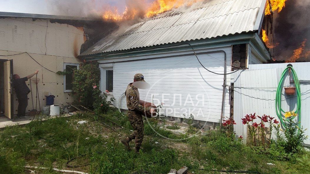 Пограничник предотвратил взрыв в обстрелянном ВСУ брянском посёлке Белая Берёзка