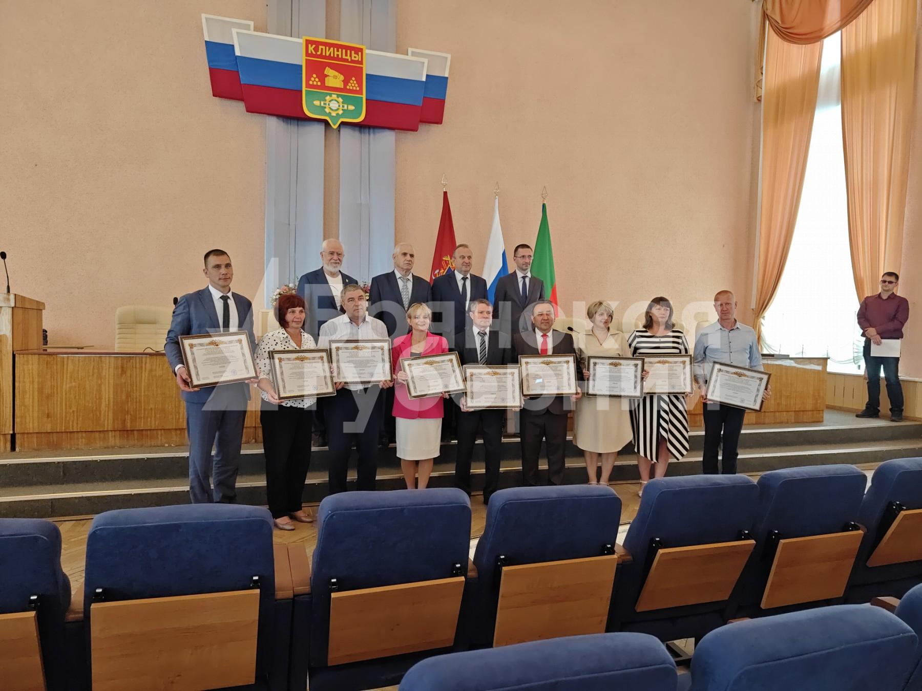 Девять сельских поселений Клинцовского района обрели собственные флаги и гербы