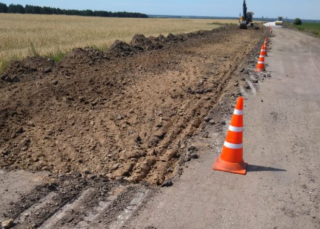 В Брасовском районе продолжается реконструкция дороги «Локоть-Кретово»-Турищево