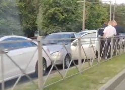 На проспекте Московском в Брянске в ДТП попали пять автомобилей