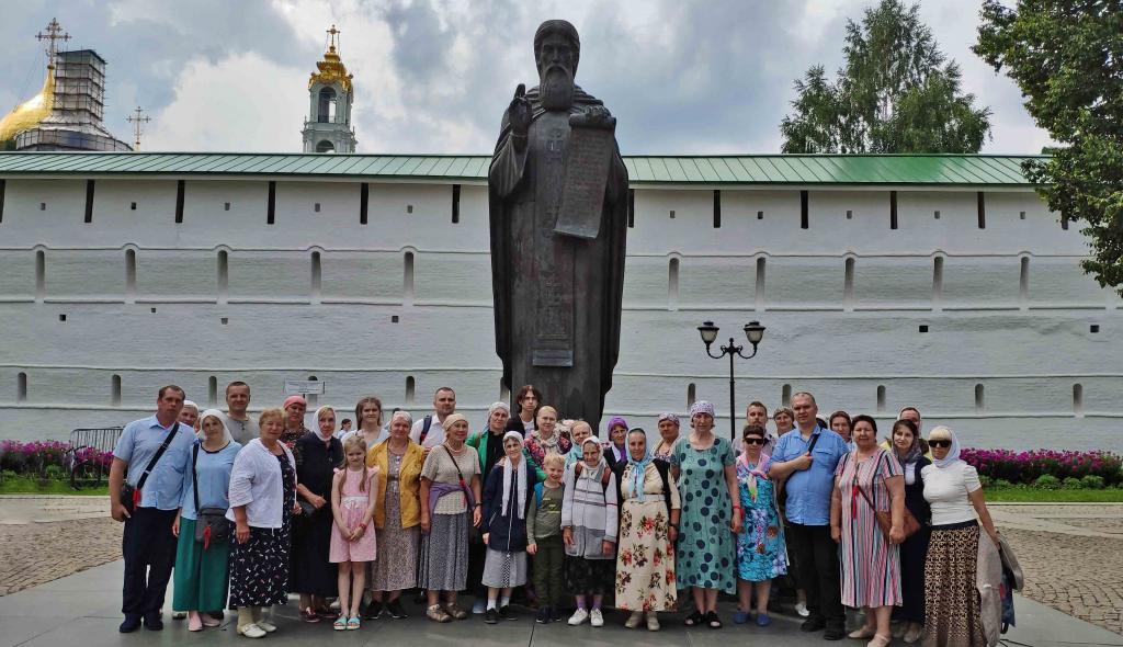 Брянские паломники посетили Троице-Сергиеву лавру