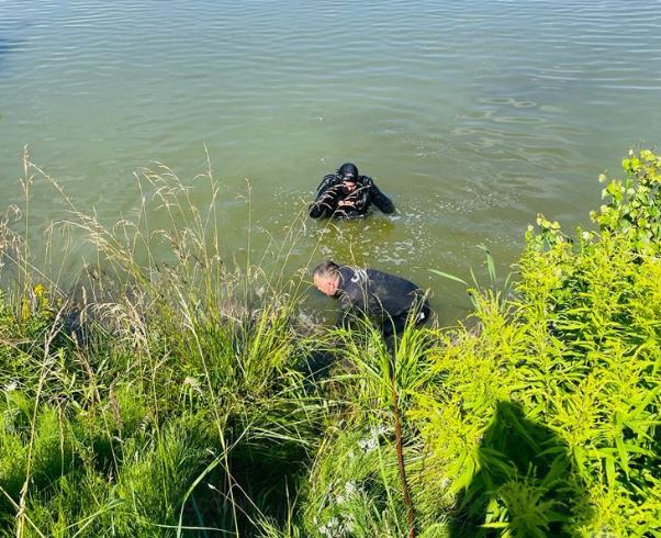 Из озера в Брянском районе водолазы подняли тело мужчины
