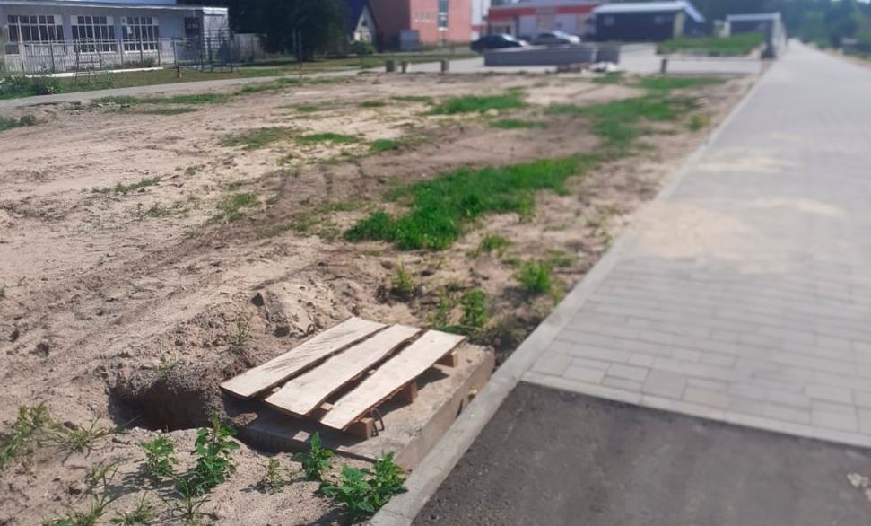 Подрядчика уличили в нарушениях при благоустройстве улицы Почтовой и парка в Жуковке