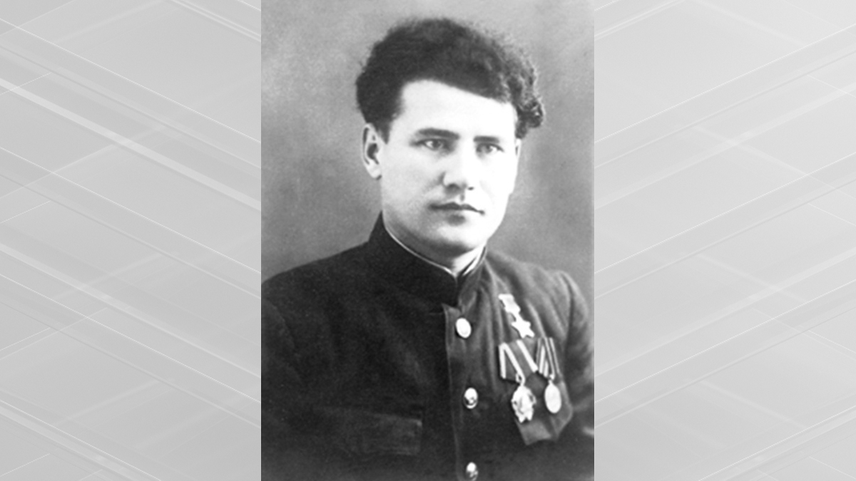 3 августа исполняется 105 лет со дня рождения брянского Героя Советского Союза Андрея Спирина