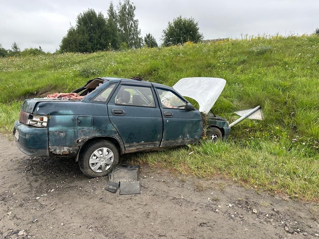 Под Брянском на объездной дороге перевернулся «ВАЗ»: погиб 60-летний водитель