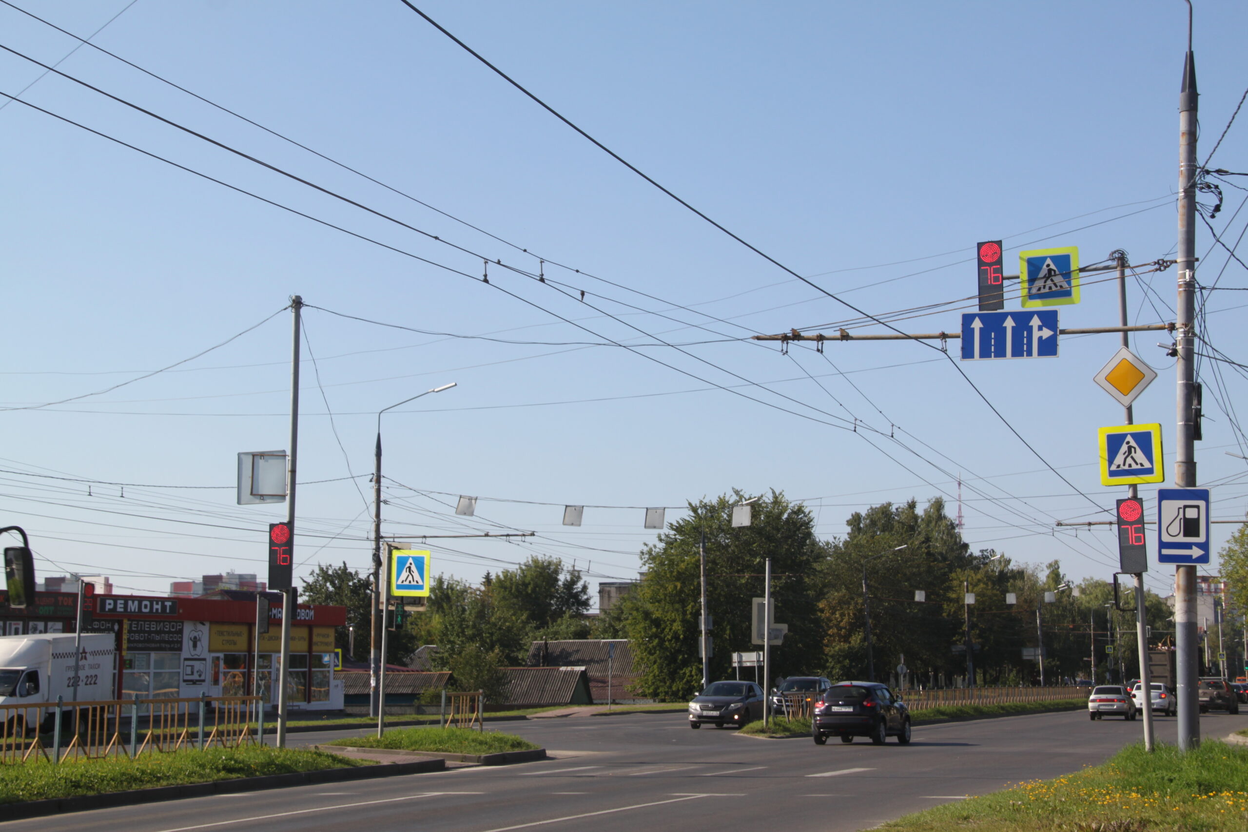 В Брянске на проспекте Станке Димитрова установили семь умных светофоров
