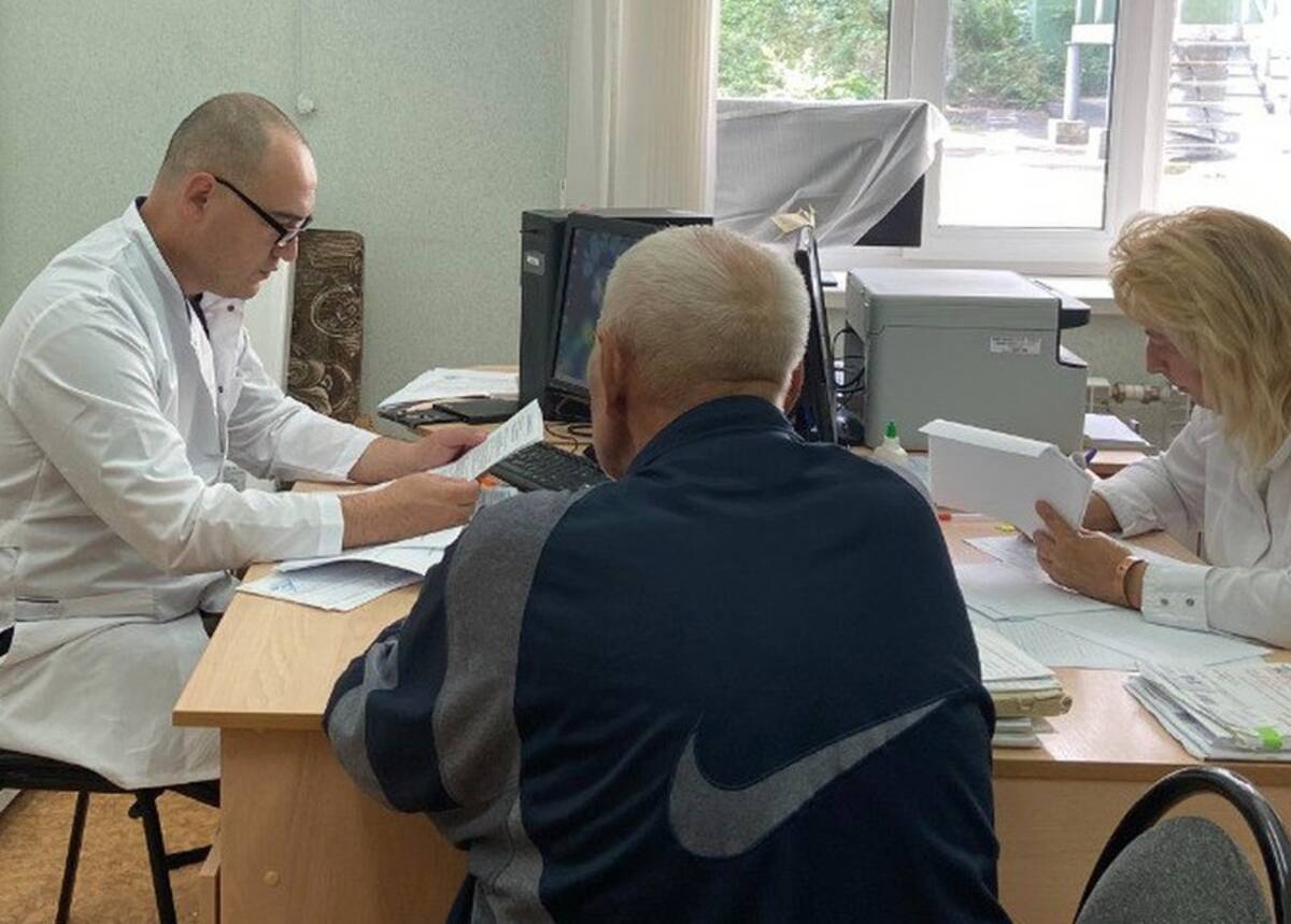 В Брянске прием пациентов провели кардиохирурги клиники Пирогова