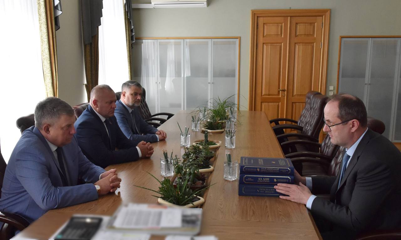 Брянский губернатор обсудил сотрудничество с гендиректором «Газпром трансгаз Москва»