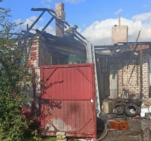 В Новозыбкове потушили пожар в жилом доме