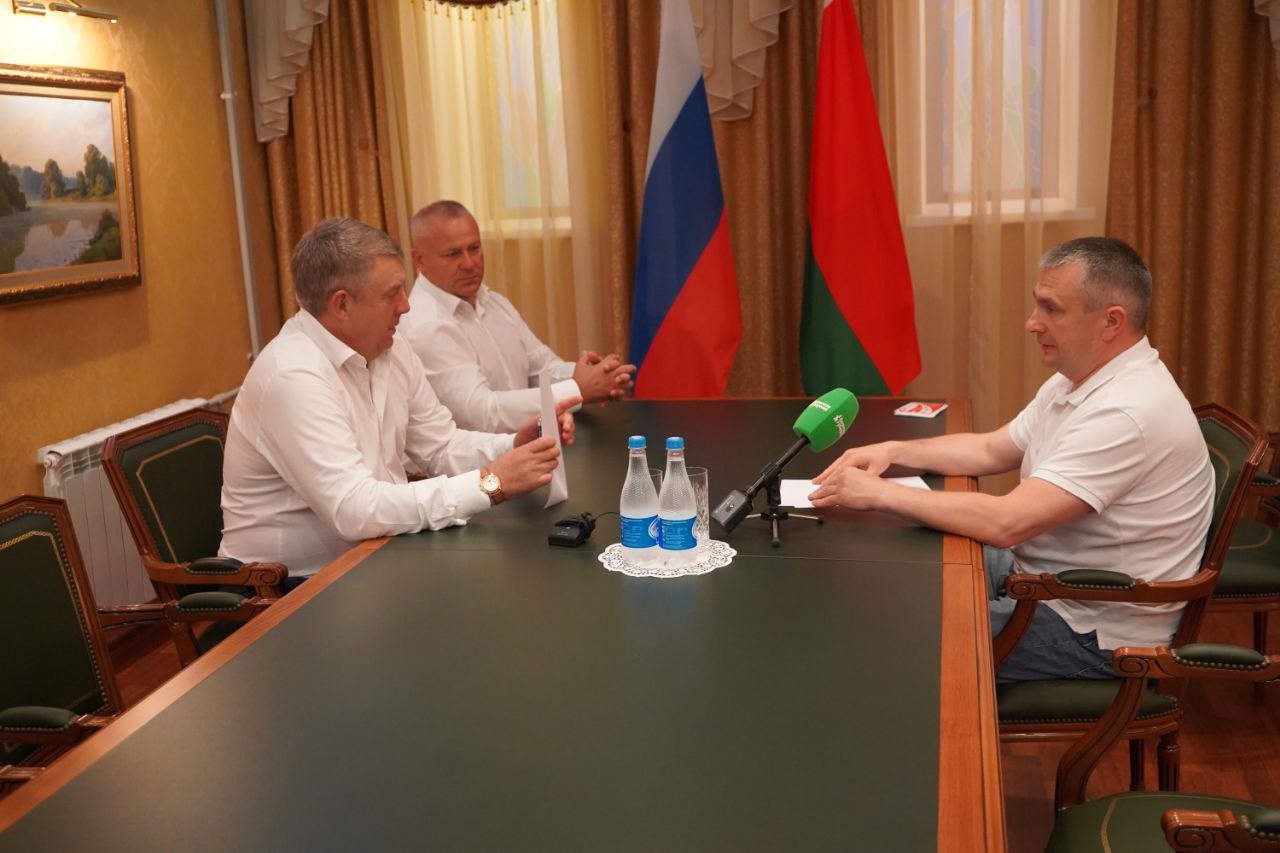 Брянский губернатор Александр Богомаз встретился с делегацией Гомельской области