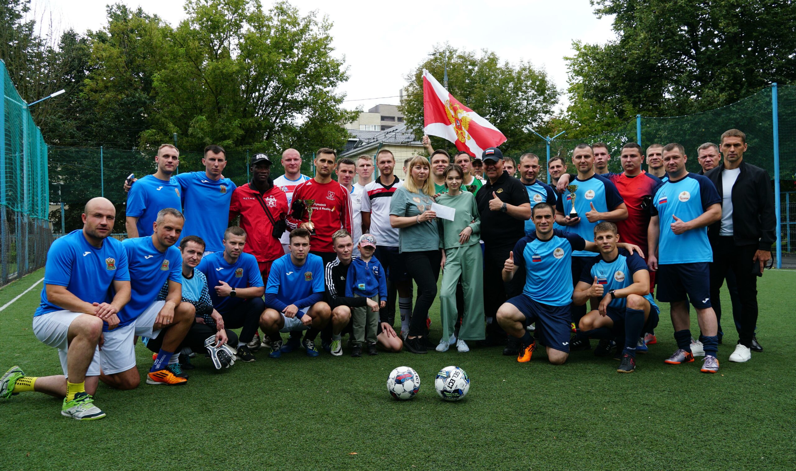В Брянске состоялся благотворительный футбольный матч