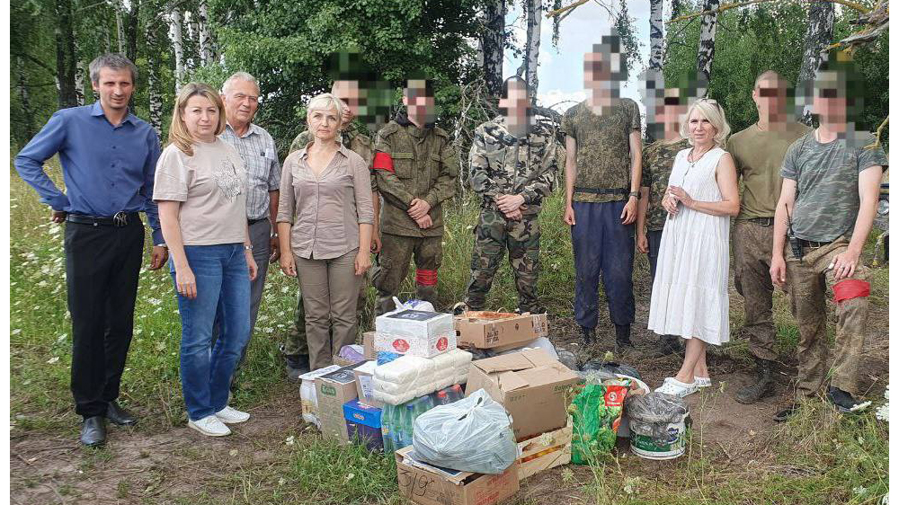 Брянские сотрудники Россельхознадзора привезли участникам СВО новую партию гуманитарной помощи