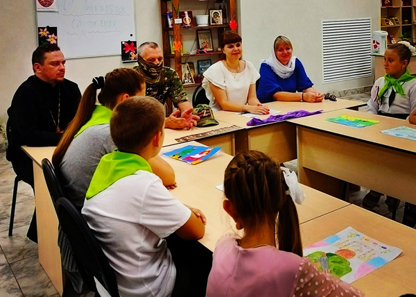 Участник СВО рассказал воспитанникам брянской воскресной школы о патриотизме