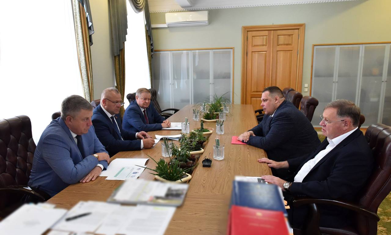 Брянский губернатор встретился с заместителем гендиректора концерна «Алмаз-Антей»